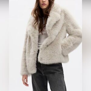 GAP FAUX FUR JACKET